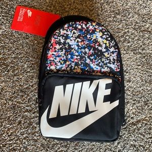 Nike insulated lunchbag-New with tags!
